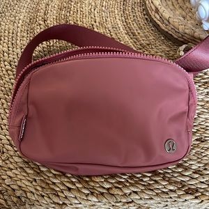 Lululemon Belt Bag - Briar Rose